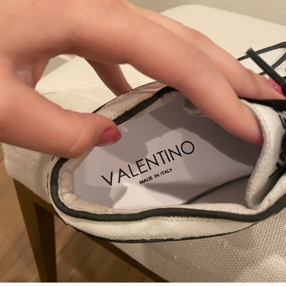CUTE VALENTINO SHOES. - Picture 4 of 5